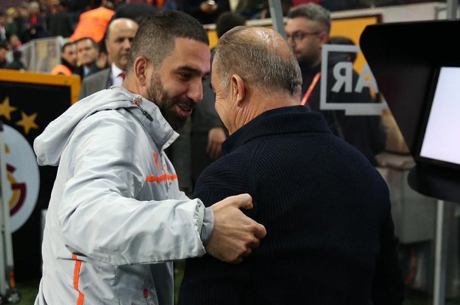 "Qalatasaray" Arda Turanı komandaya qaytarmaq istəyir